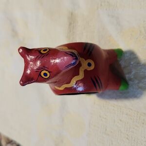 Victor Bonomo vintage wooden feel animal themed napkin ring tropical look